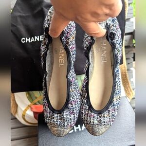 Chanel Tweed Boucle Silver Sparkle Ballet‎ Flats